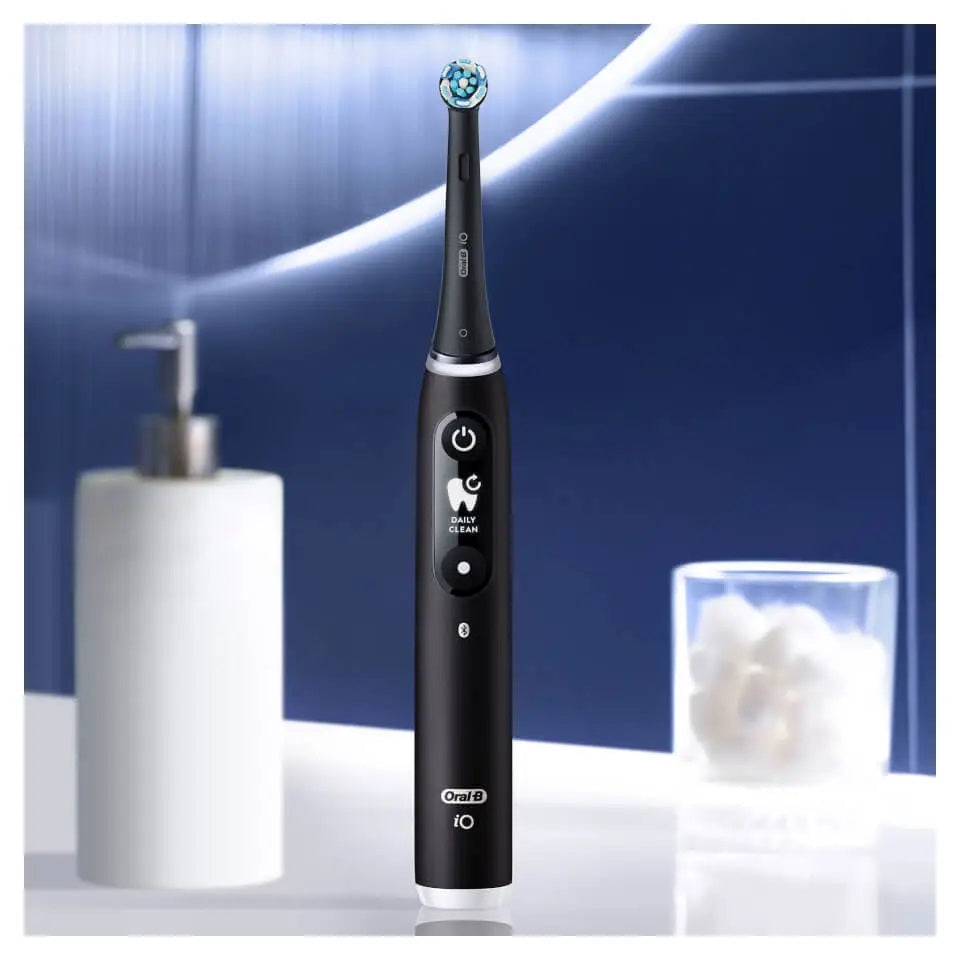 Oral-B Io Series 6 Black Lava + Case