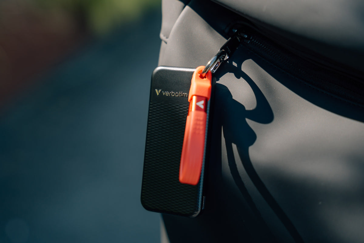 Verbatim Pocket Ssd Usb 3.2  2Tb Black/Red                  32196