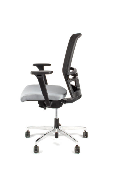 Linea Fabbrica Omnia 01 Zwart/Grijs Bureaustoel Met 3D Armleuning + Aluminium Voet